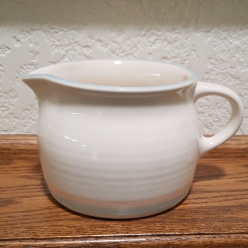 Pfaltzgraff Aura Pink Gravy Boat retired